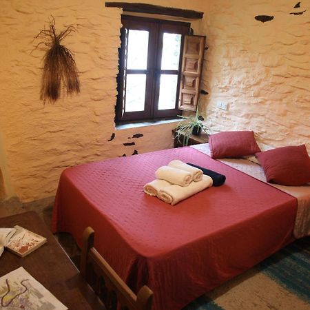 Cortijo Rural El Albercon - Capileira - Alpujarra Rural Villa ภายนอก รูปภาพ