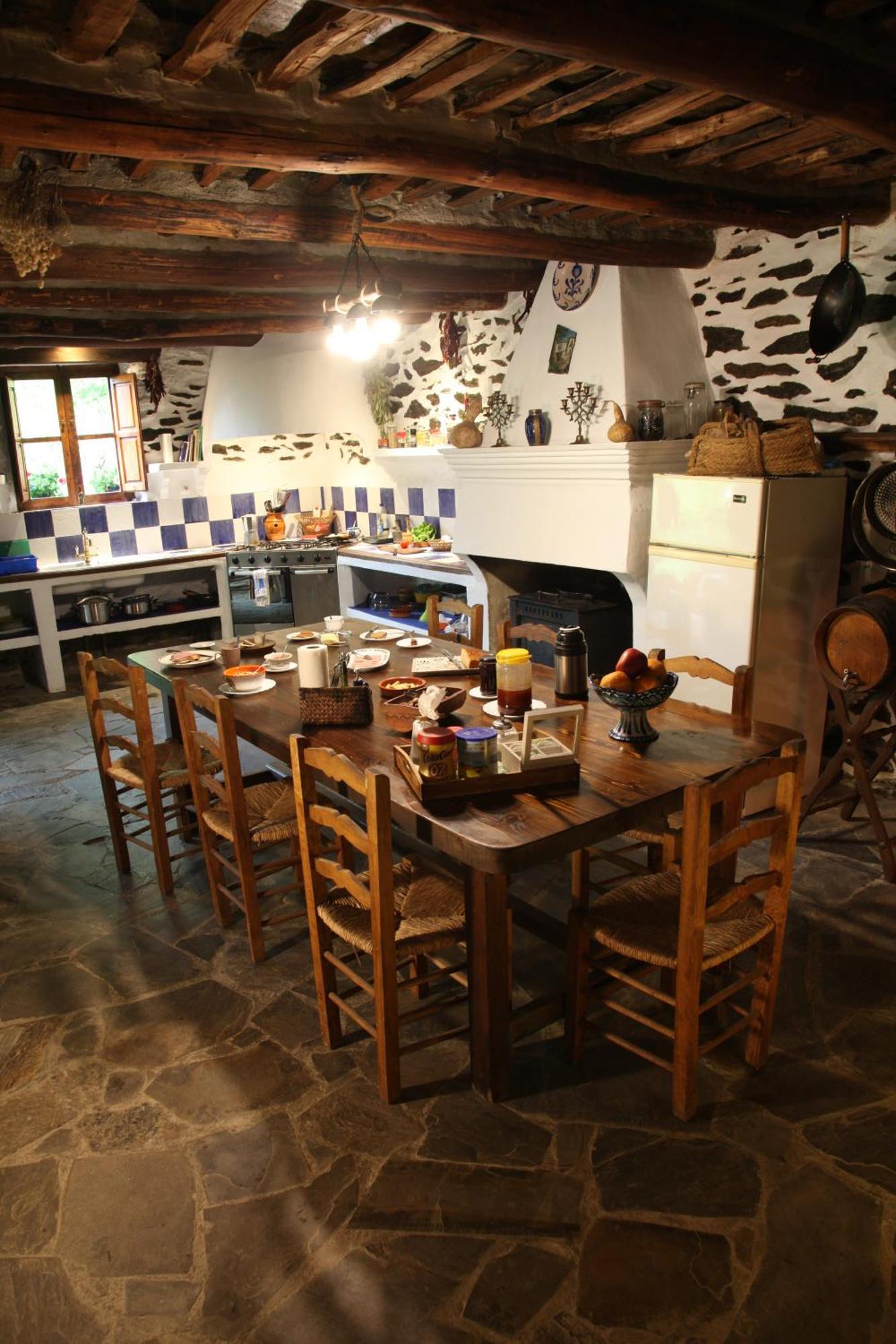 Cortijo Rural El Albercon - Capileira - Alpujarra Rural Villa ภายนอก รูปภาพ
