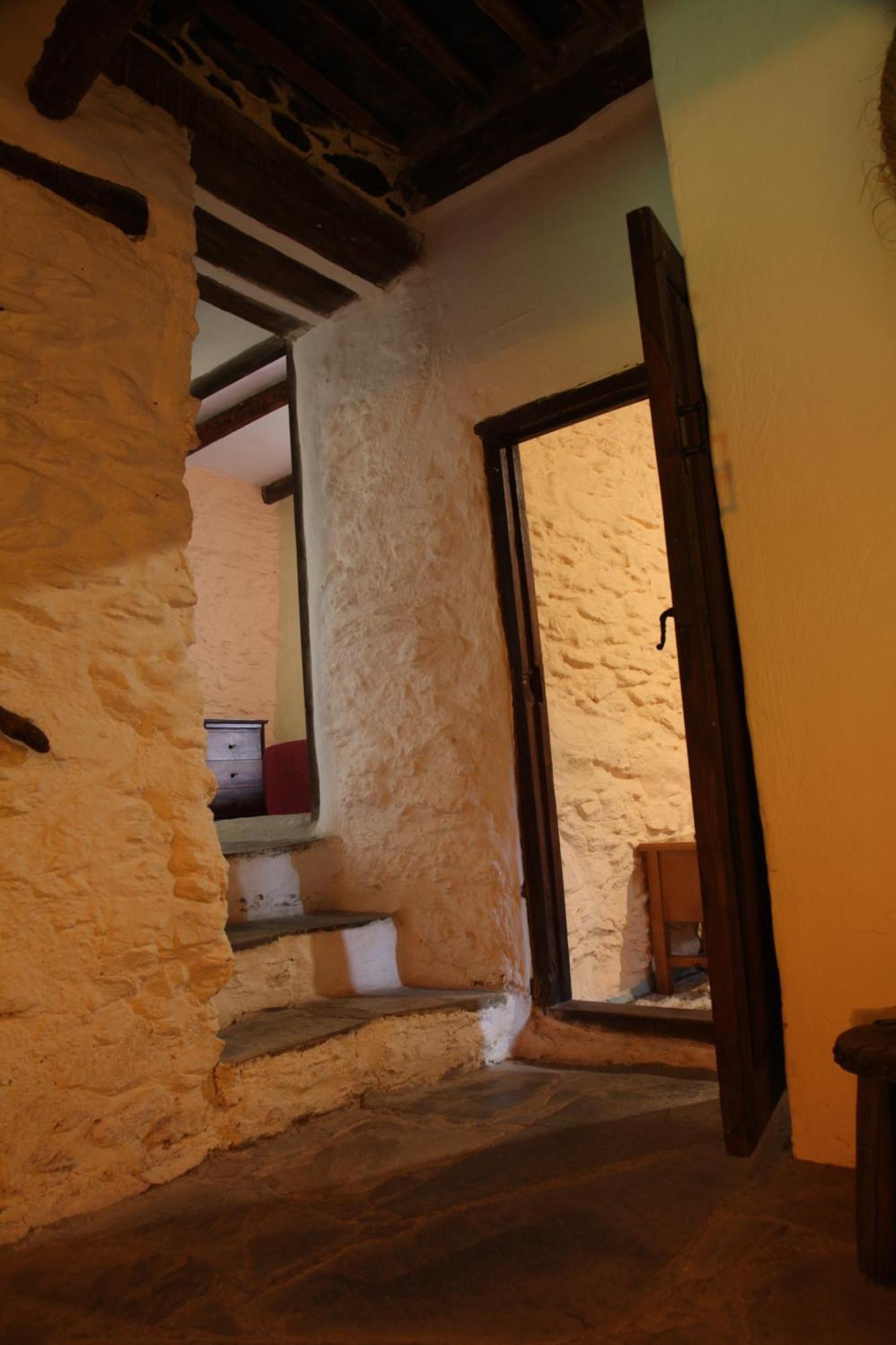 Cortijo Rural El Albercon - Capileira - Alpujarra Rural Villa ภายนอก รูปภาพ