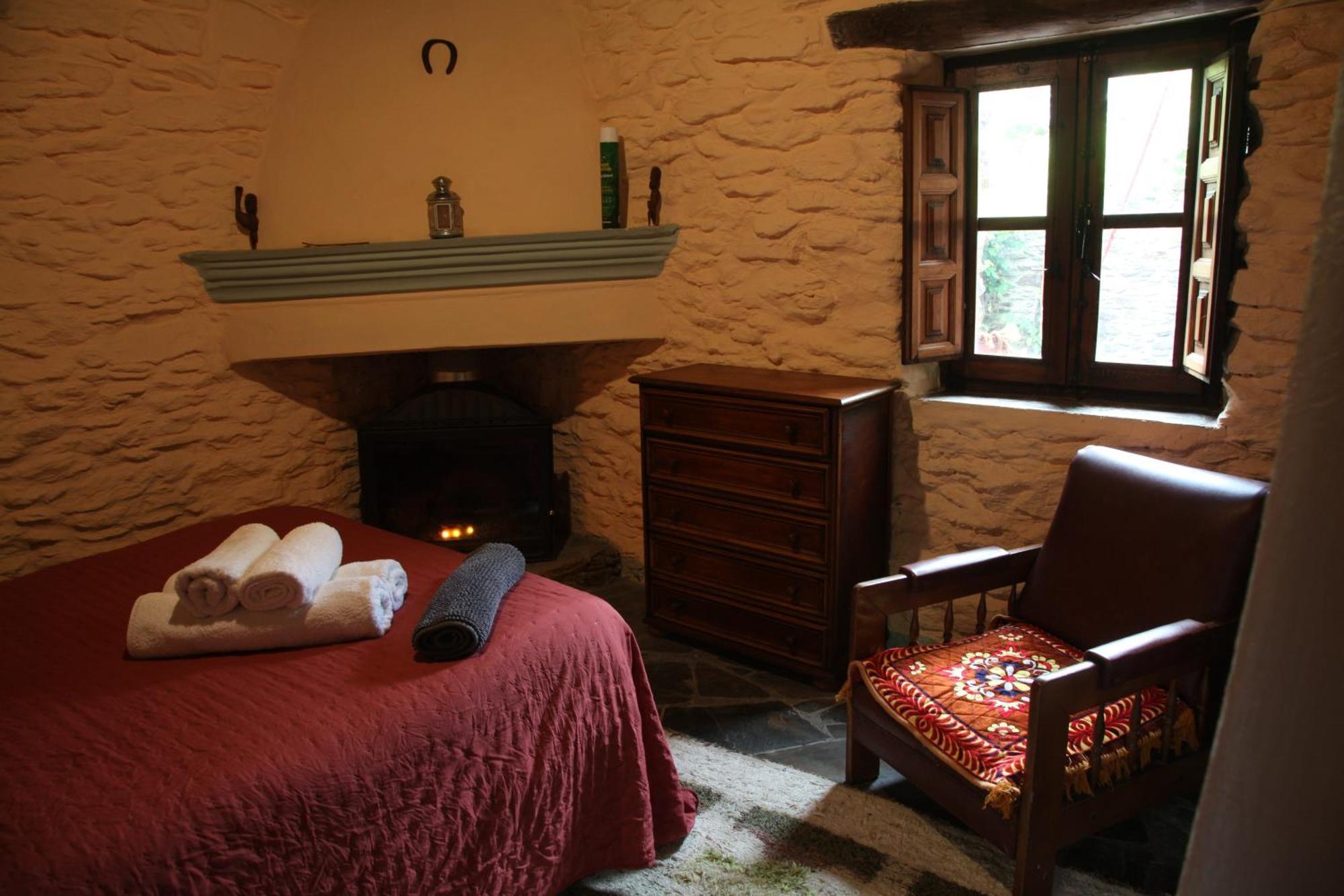 Cortijo Rural El Albercon - Capileira - Alpujarra Rural Villa ภายนอก รูปภาพ